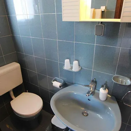 Near Sea Apartment Malinska