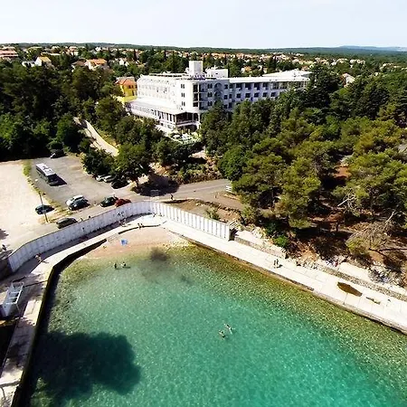 Apartment Near Sea