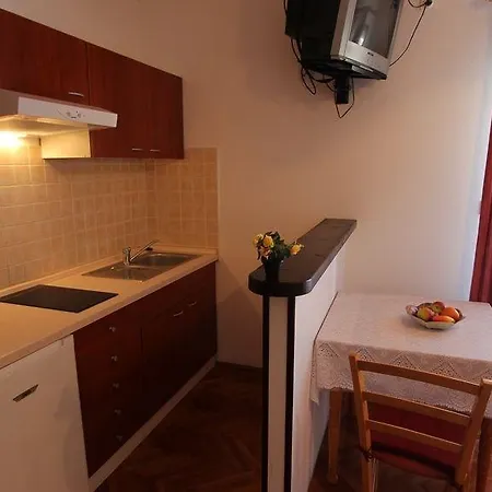 Near Sea Apartament Malinska